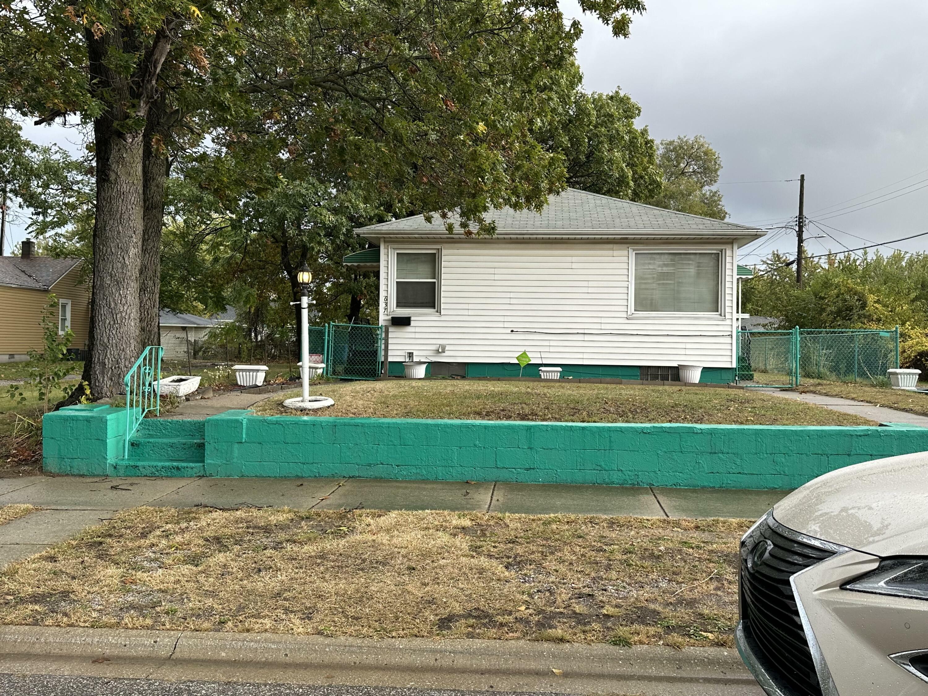 Property Photo: 637 Tompkins Street IN 46406