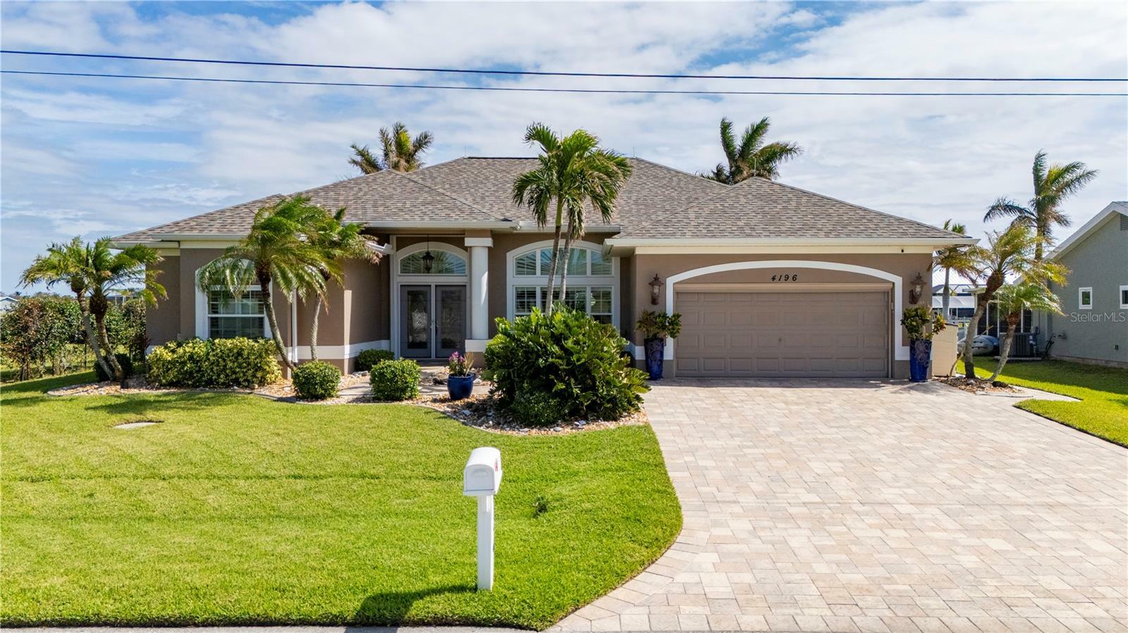 Property Photo:  4196 Surfside Court  FL 33948 