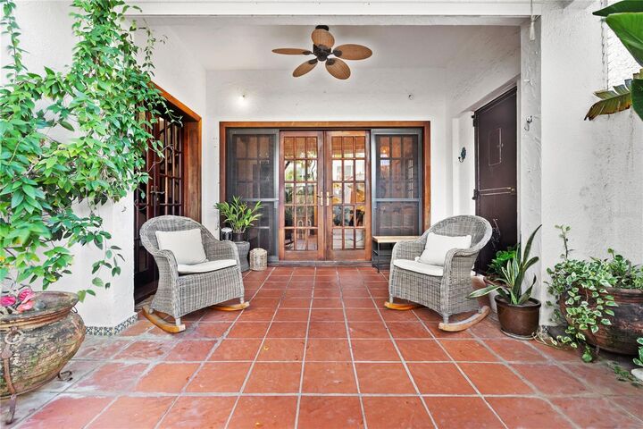 Property Photo:  18 &Amp 20 Calle Yardley Place  PR 00911 