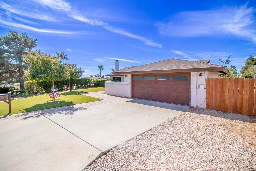 Property Photo:  1262 Lone Star Court  CA 92320 