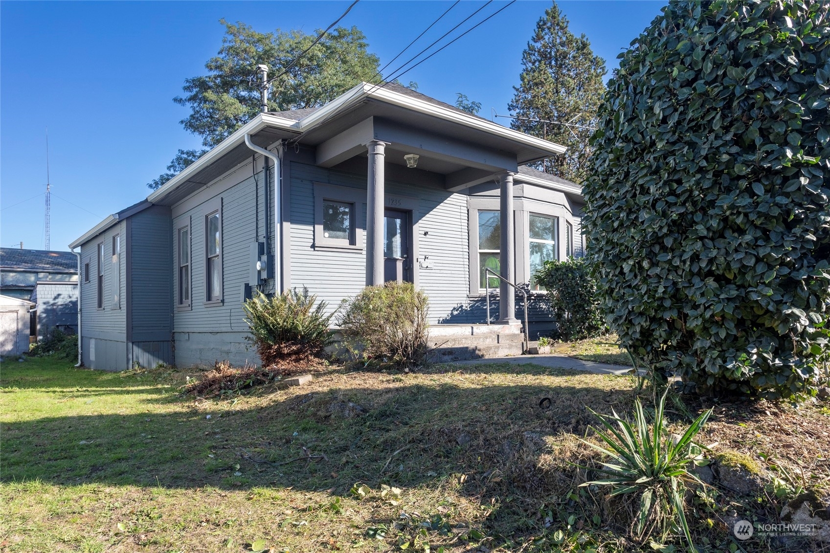 Property Photo:  1235 S Ferry Street  WA 98405 