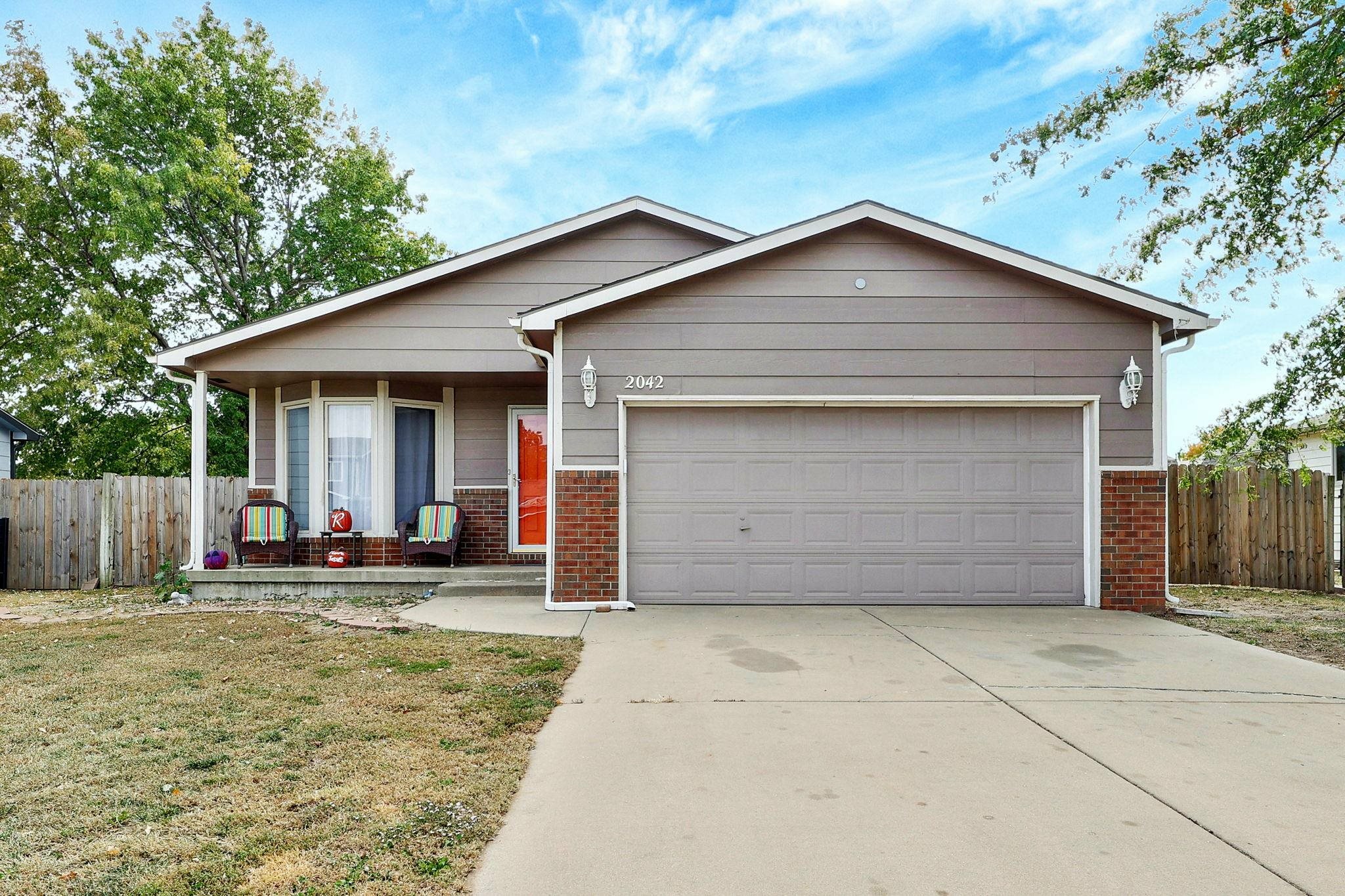 Property Photo:  2042 S Parkridge St  KS 67209 