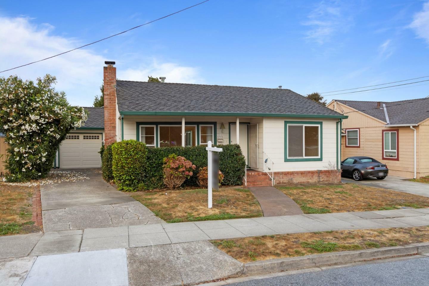 Property Photo:  311 Linden Avenue  CA 94066 