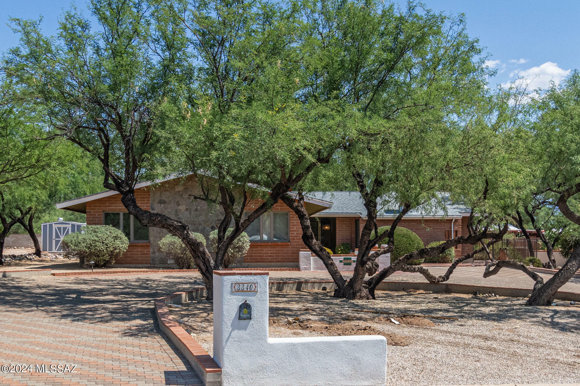 Property Photo:  3340 N Camino Esplanade  AZ 85750 