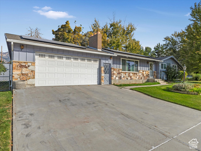 Property Photo:  8707 S Buena Vista Dr E  UT 84094 