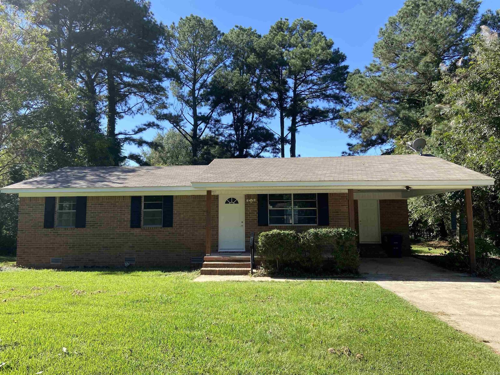 Property Photo:  406 S Cypress Street  AR 72012 