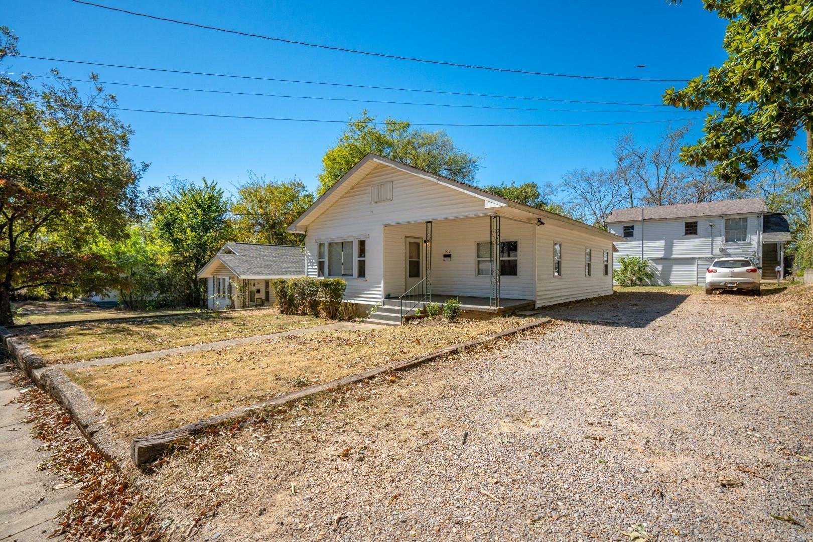 Property Photo:  532 &Amp 532 1/2 Summer Street  AR 71913 