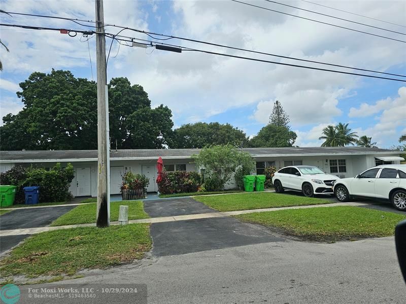 Property Photo:  1681 NW 60th Ave D  FL 33313 