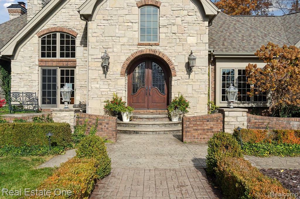 Property Photo: 4058 Lake Ridge Court MI 48455 9130