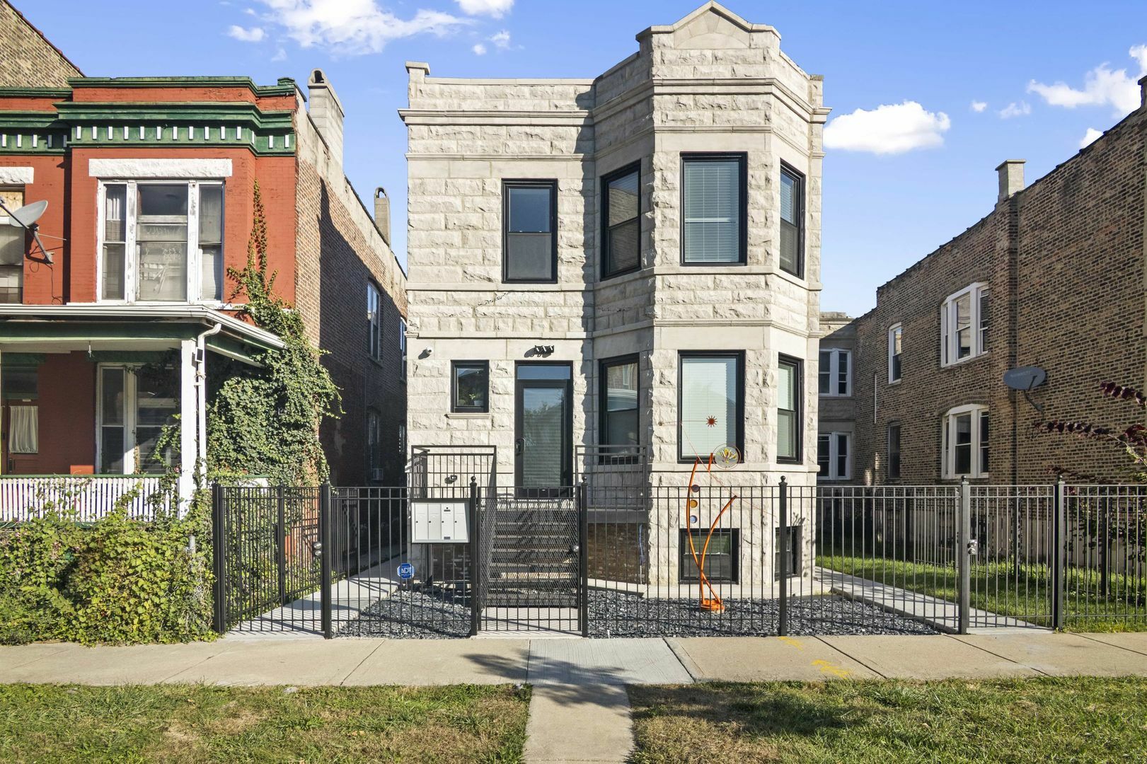 Property Photo:  3126 W Fulton Boulevard 2R  IL 60612 