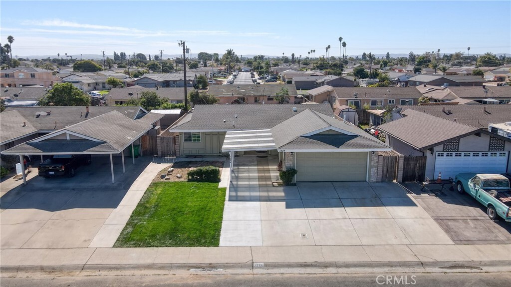 Property Photo: 1224 E Creston Street CA 93454