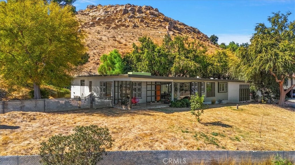 Property Photo:  3052 Panorama Road  CA 92506 