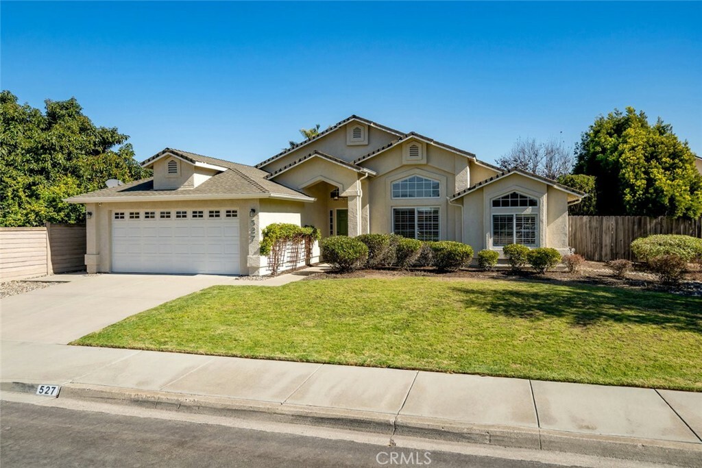 Property Photo:  527 Los Olivos Lane  CA 93420 