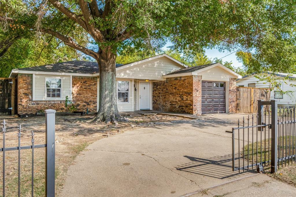 Property Photo:  10615 Elam Road  TX 75217 