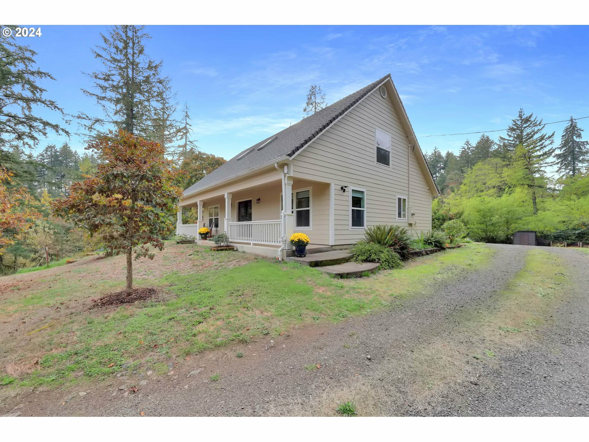 Property Photo:  40089 Little Fall Creek Rd  OR 97438 