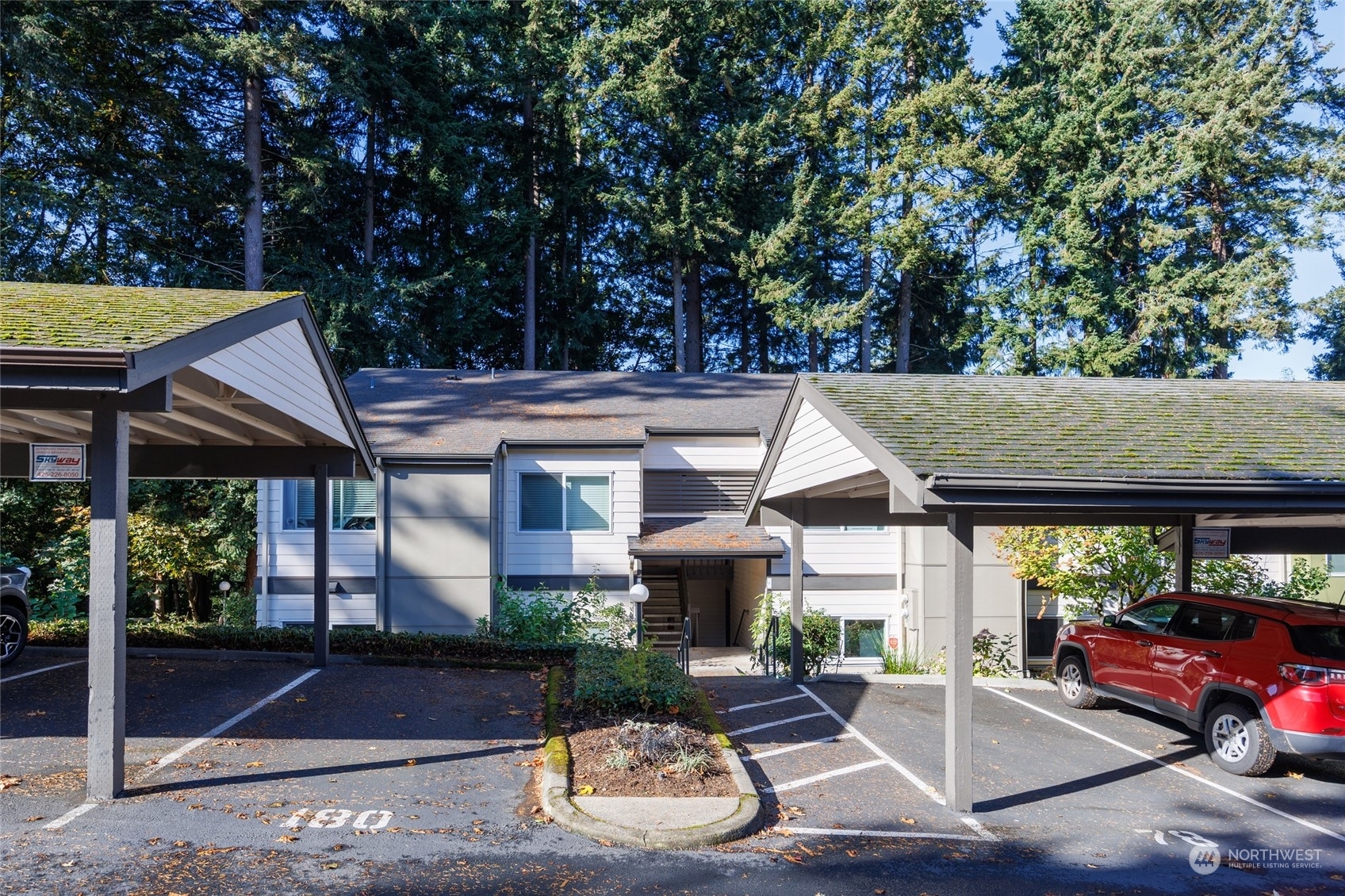 Property Photo:  31500  33rd Place SW R101  WA 98023 