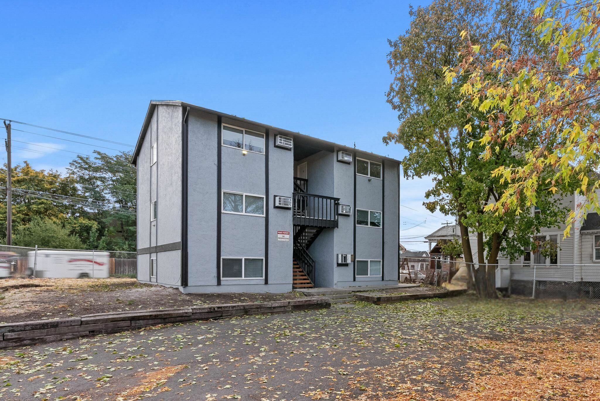 Property Photo:  1521 N Maple St  WA 99201 