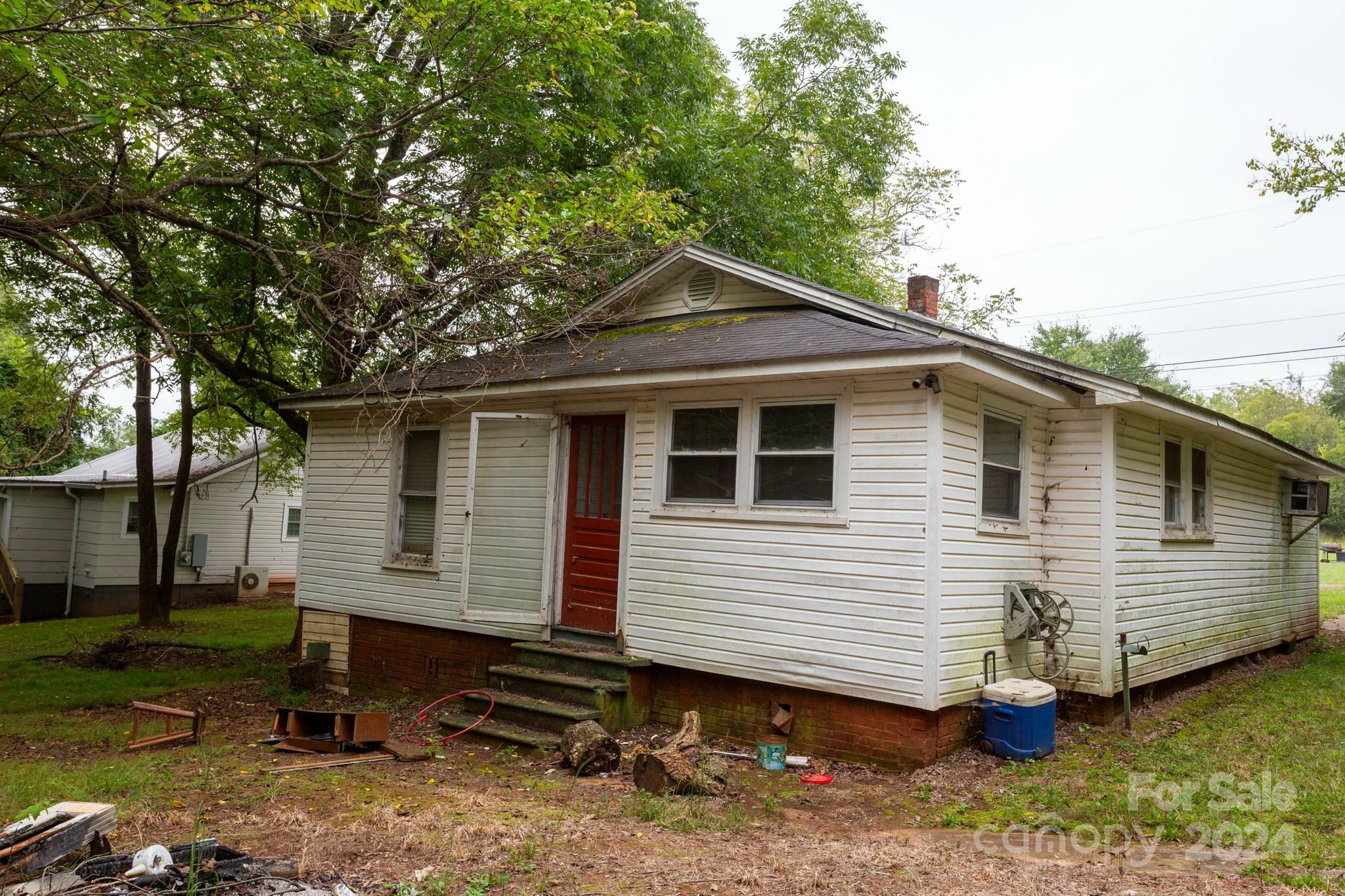 Property Photo:  123 Prince Street  NC 28160 