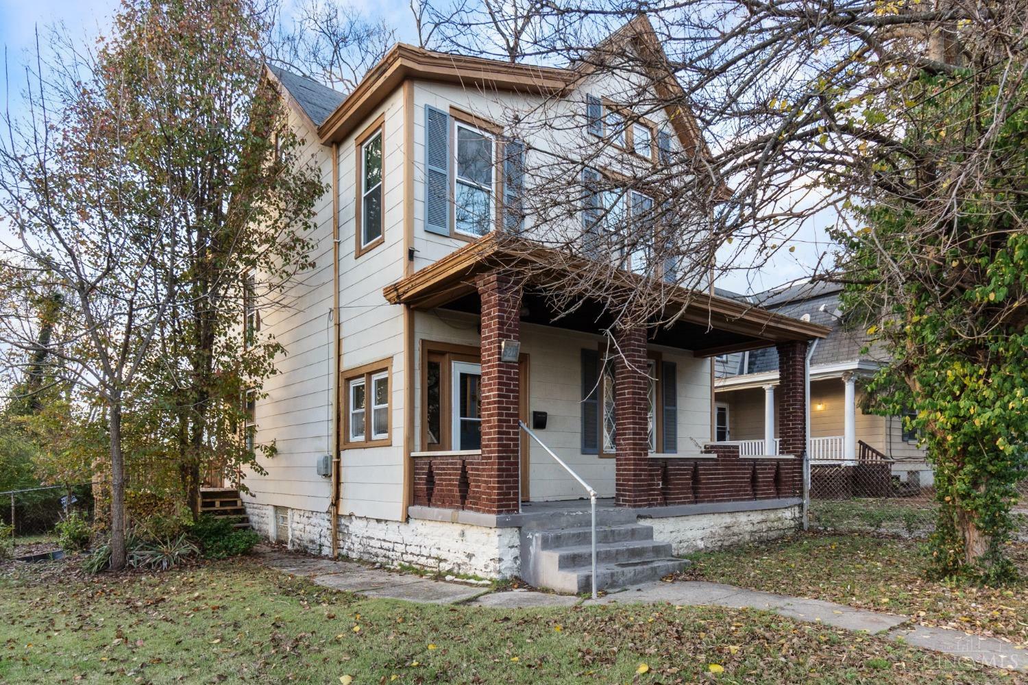 Property Photo:  5213 Kenwood Road  OH 45227 