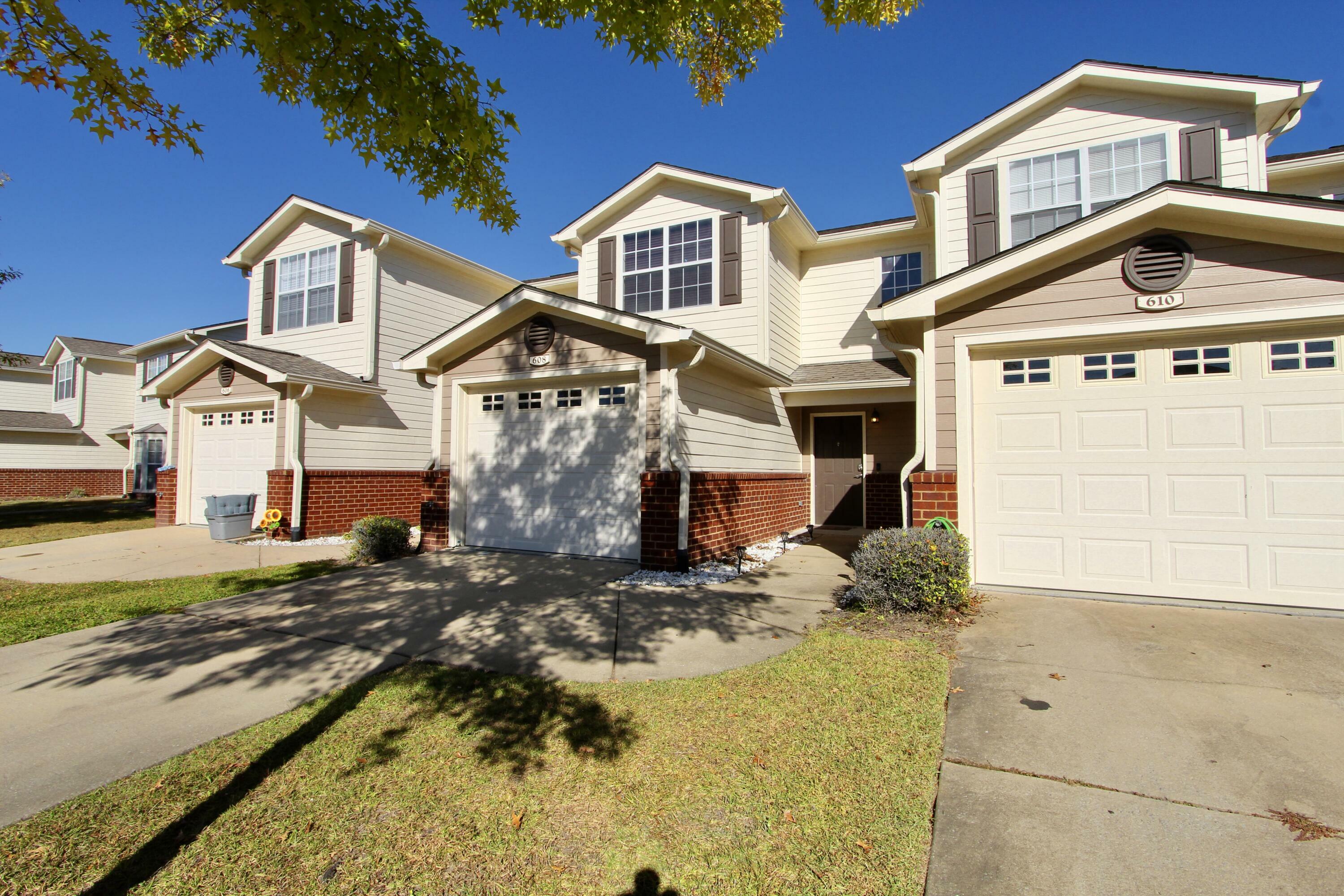 Property Photo:  608 Wingspan Way  FL 32536 