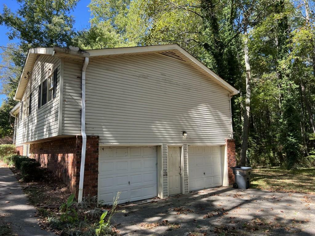 Property Photo:  6883 Lakeshore Drive  GA 30135 