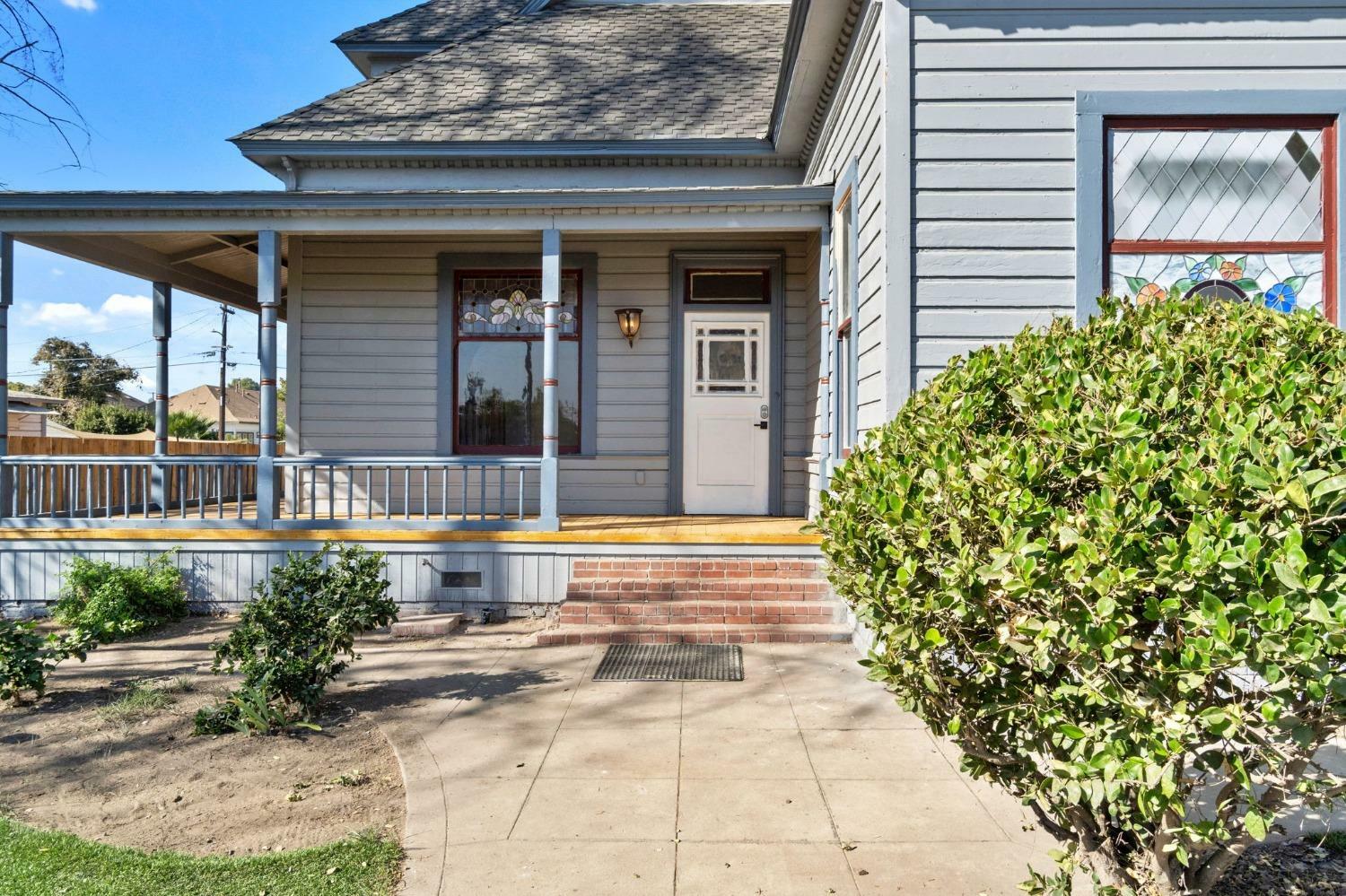 Property Photo:  333 N Blackstone Avenue  CA 93701 