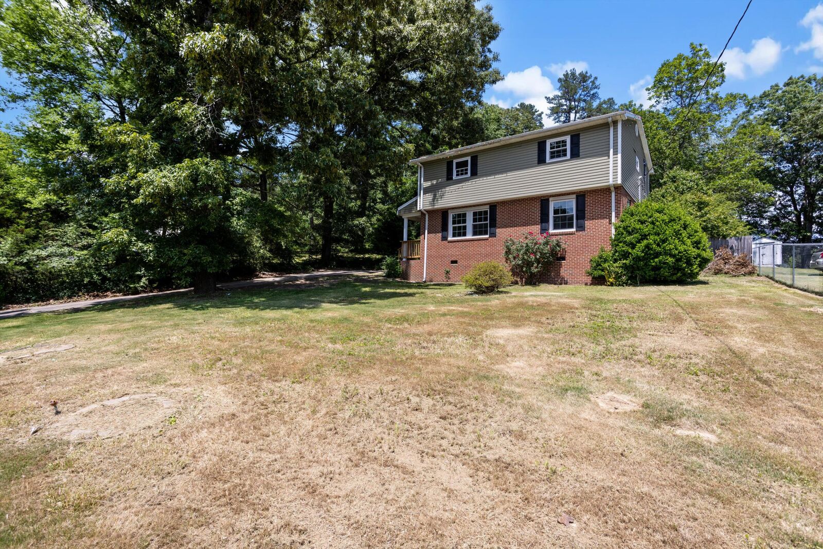 Property Photo: 8228 Middle Valley Road TN 37343