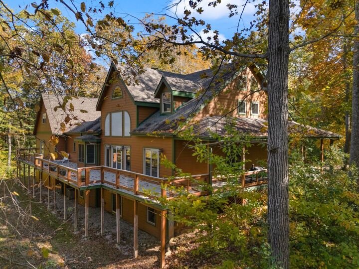 Property Photo: 270 Wondering Woods Drive KY 42503