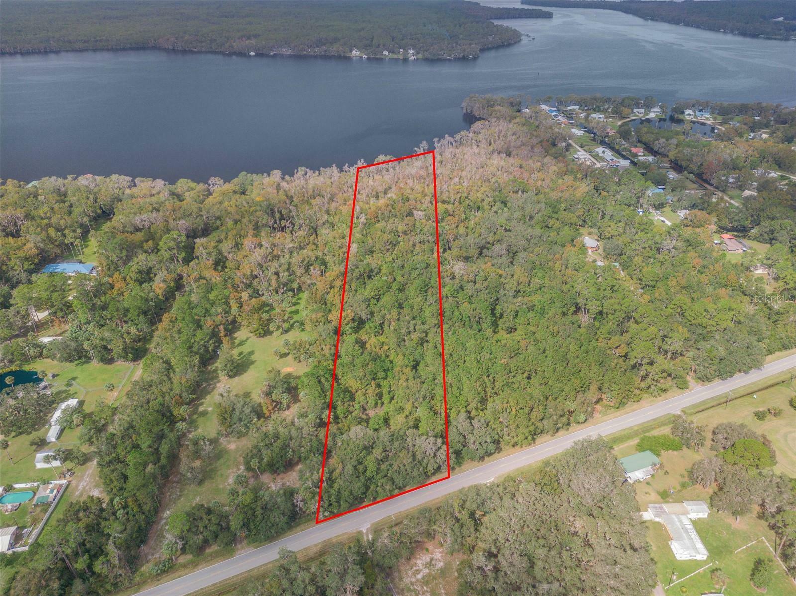 Property Photo:  1247 County Road 309  FL 32112 