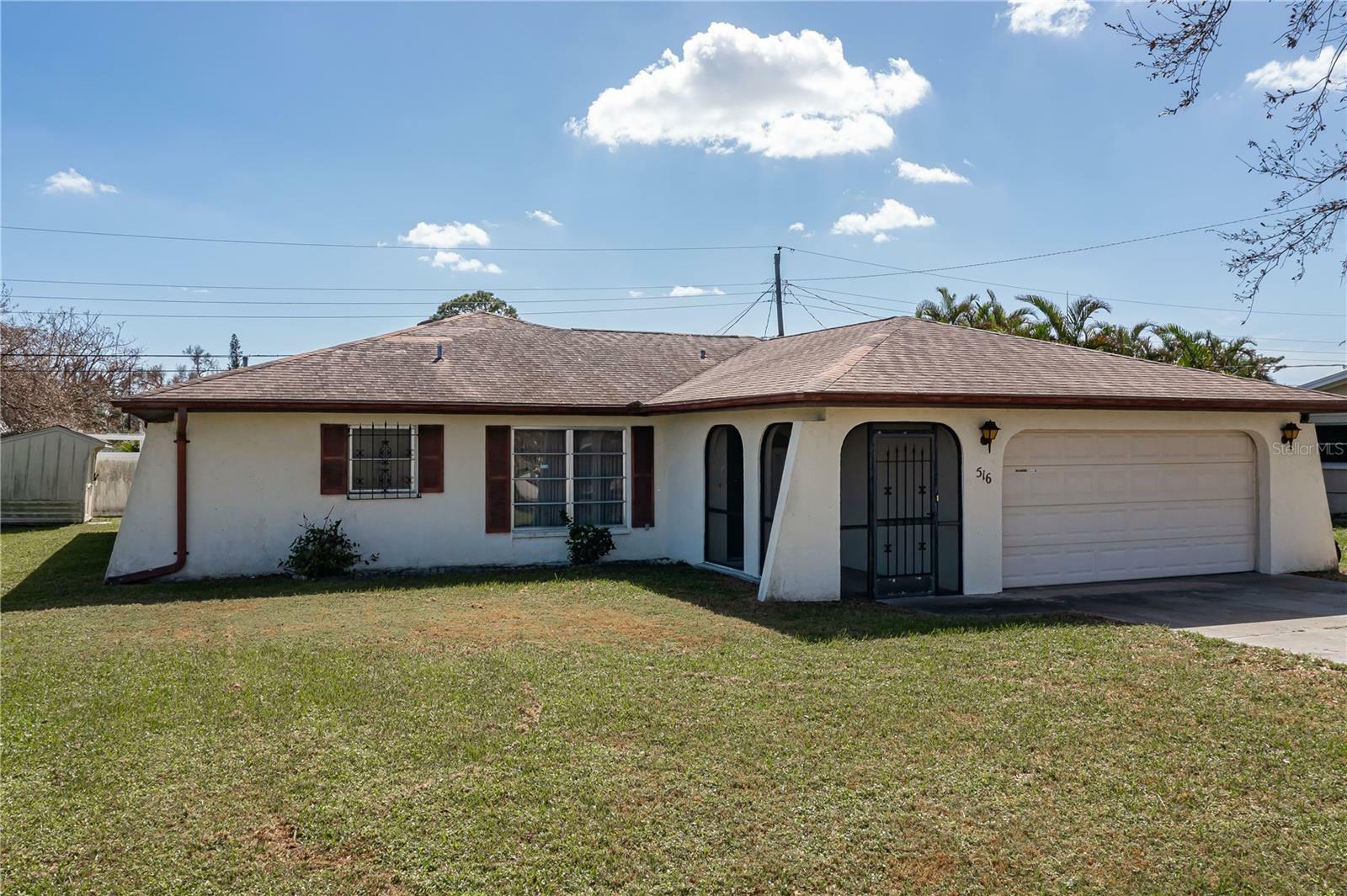 Property Photo:  516 Constance Road  FL 34293 