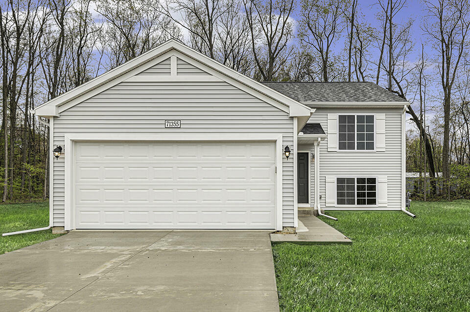 Property Photo: 607 Arizona Boulevard MI 49093
