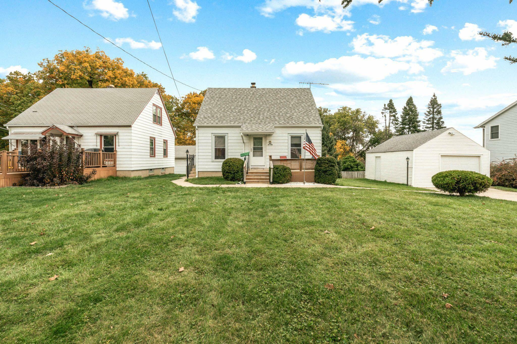 Property Photo:  N26w27298 Prospect Ave  WI 53072 