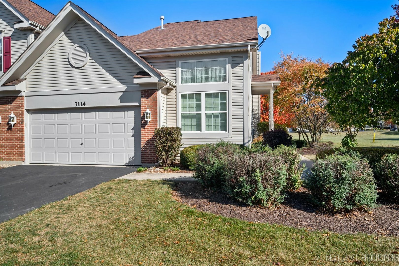 Property Photo:  3114 Raphael Court  IL 60175 