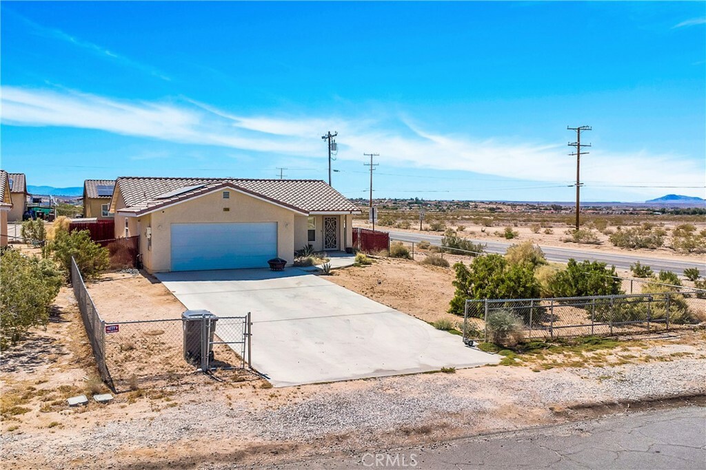 Property Photo:  6528 29 Palms  CA 92277 