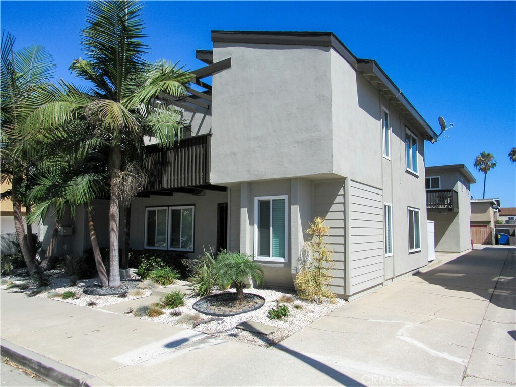 Property Photo:  16972 Lynn Lane  CA 92649 