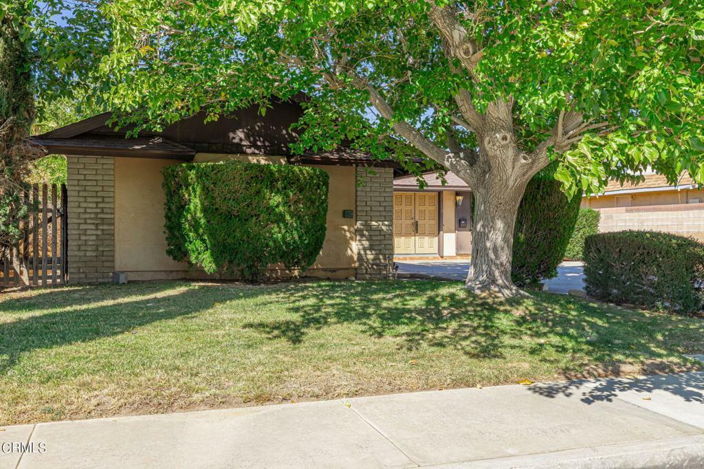 Property Photo:  39015 Deer Run Road  CA 93551 