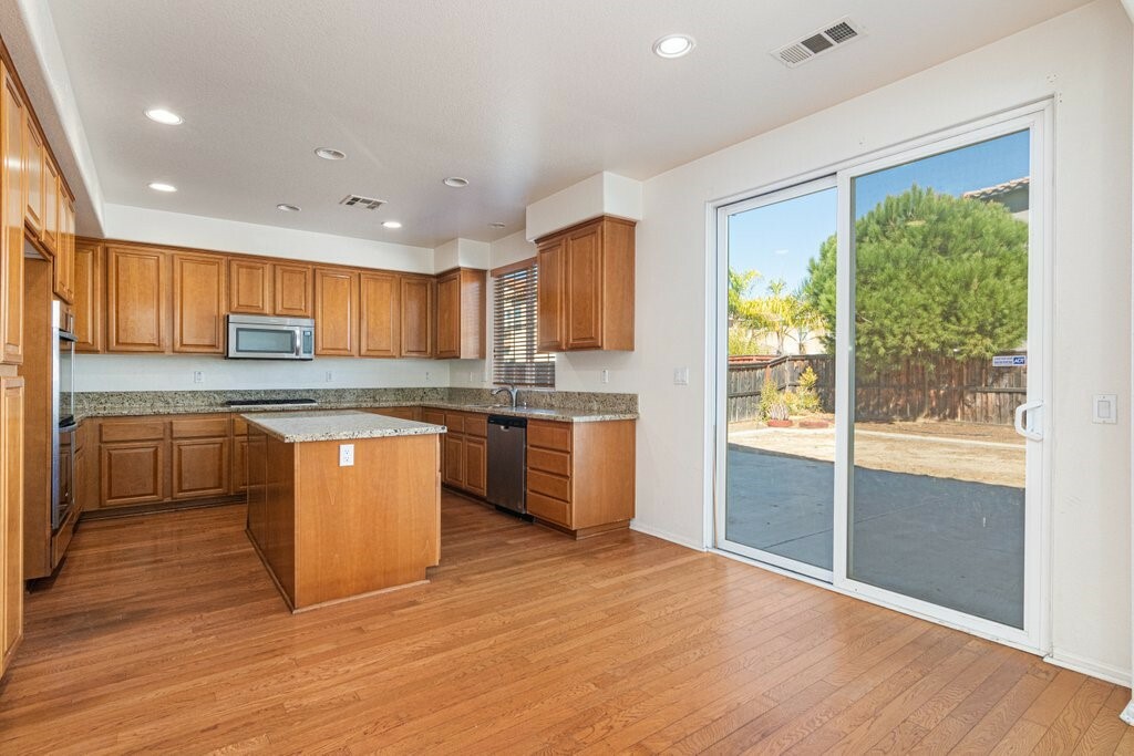 Property Photo:  31940 Penguin Place  CA 92592 