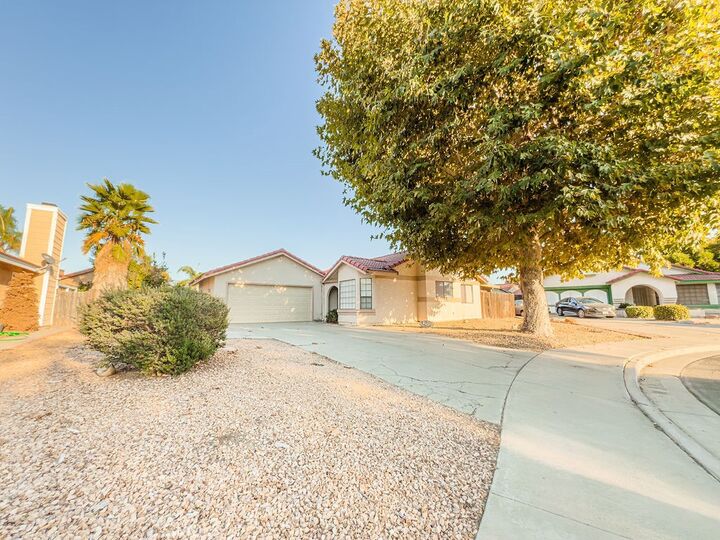 Property Photo: 446 Melbourne Court CA 92545