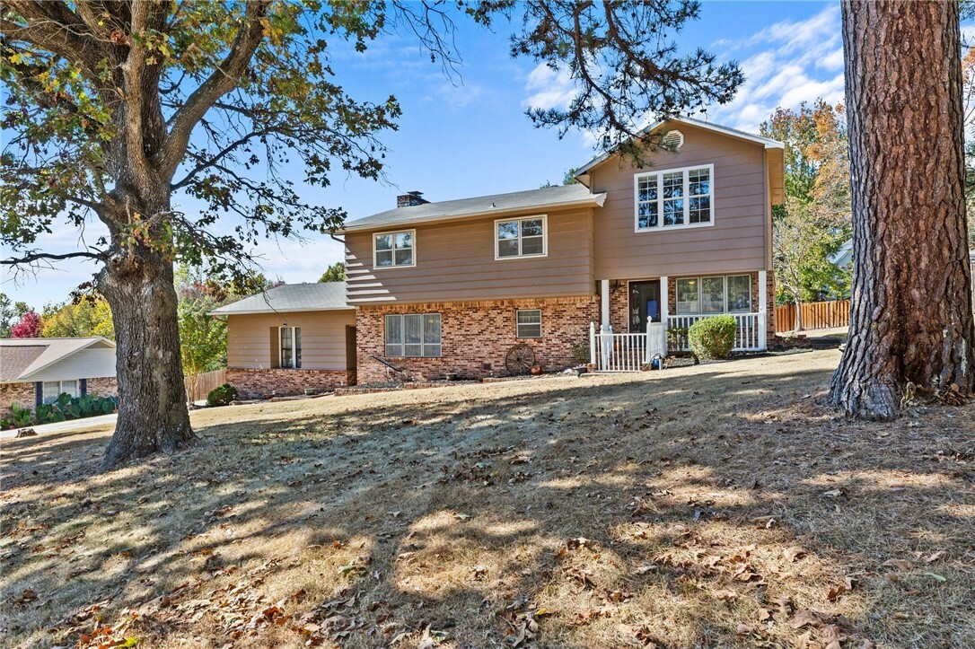 Property Photo:  206 Suttle Drive  AR 72764 