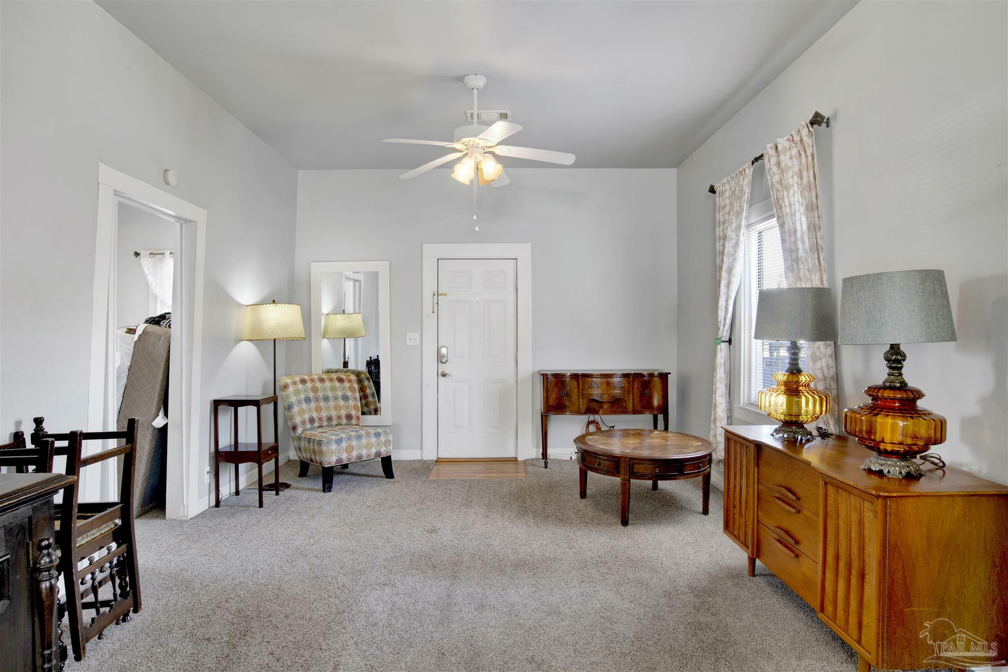 Property Photo:  1405 E Cervantes St  FL 32501 