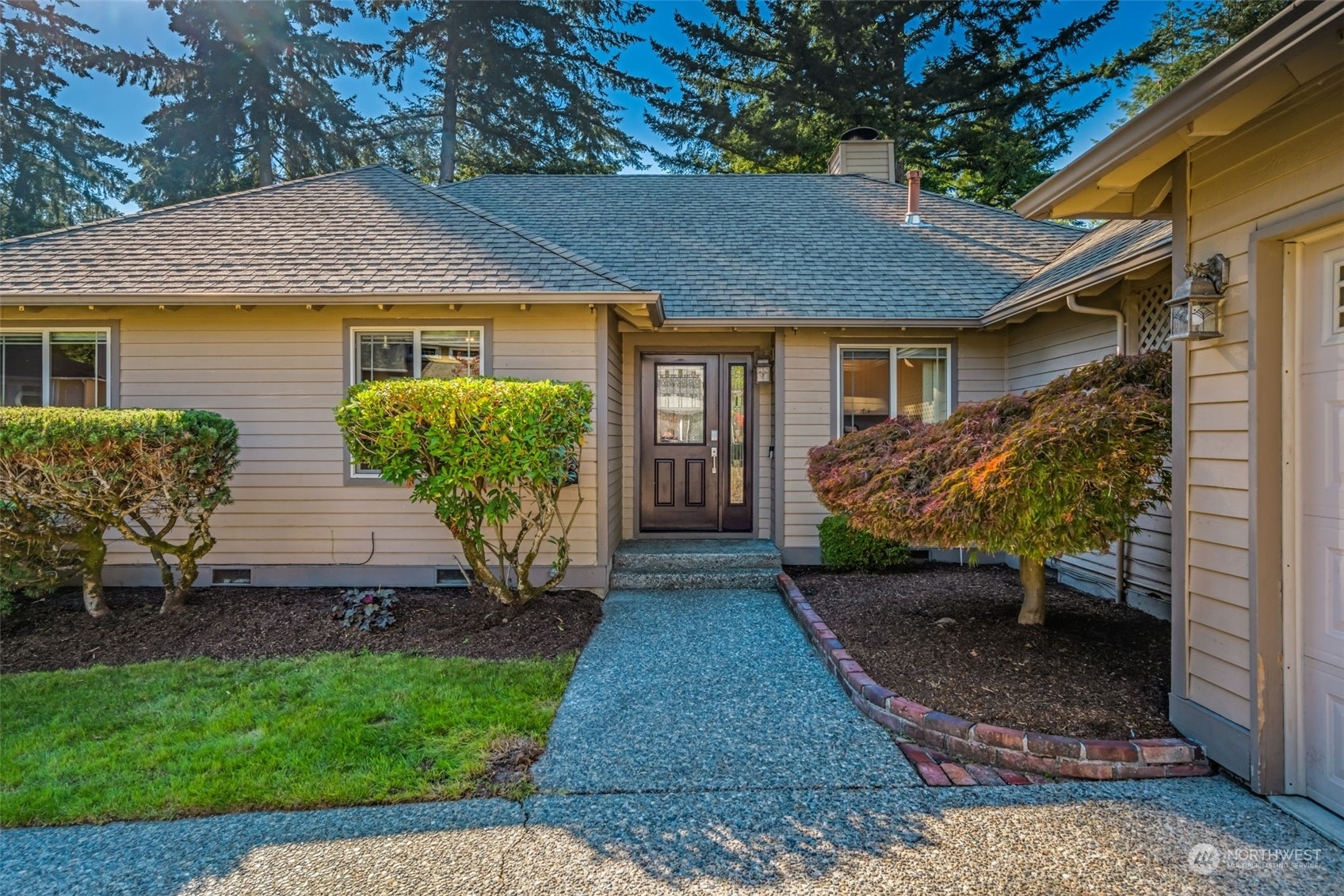 Property Photo:  157 Bremerton Place NE  WA 98059 