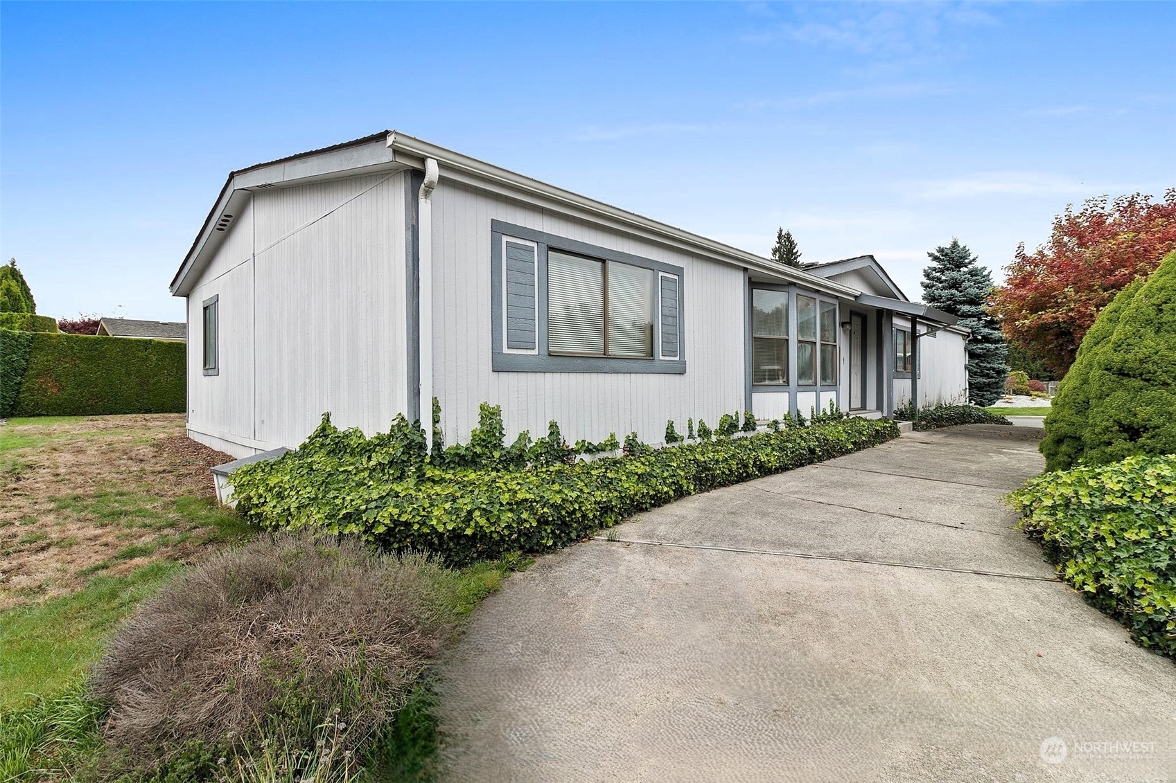 Property Photo:  1402  22nd Street W 531  WA 98002 