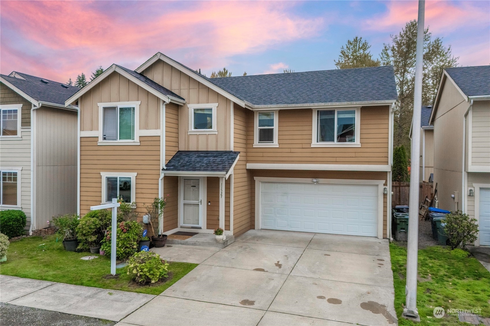 Property Photo: 11527 3rd Avenue Ct E WA 98445