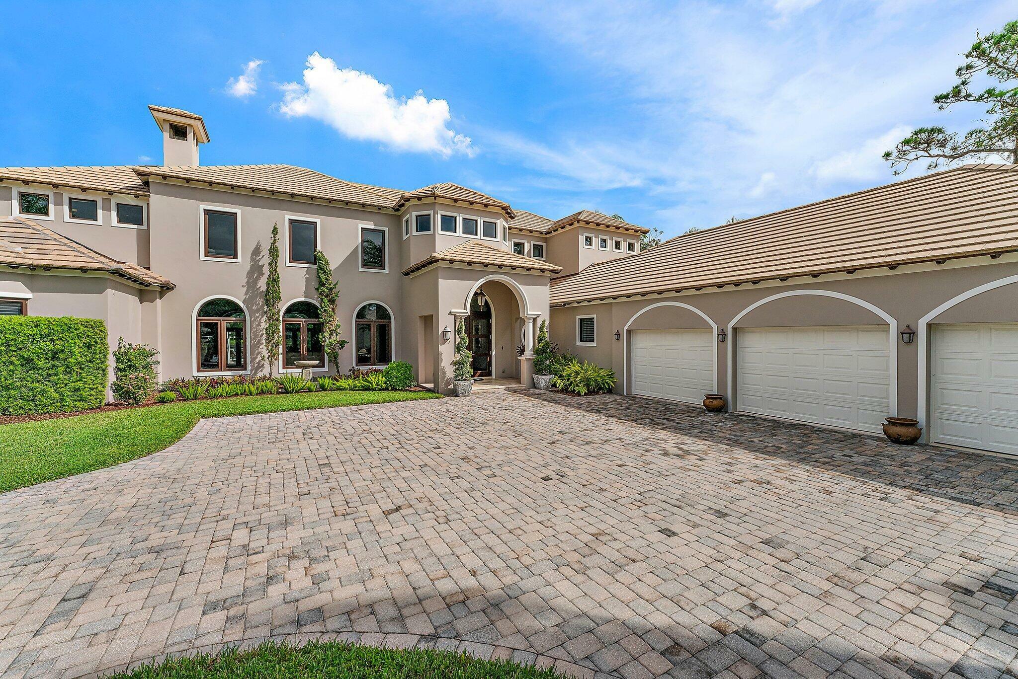 Property Photo: 2506 NW Hollyberry Lane FL 34990