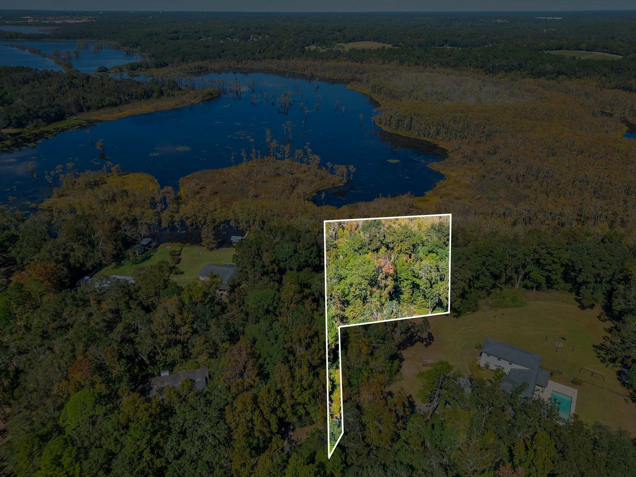 Property Photo:  Windwood East Way  FL 32311 