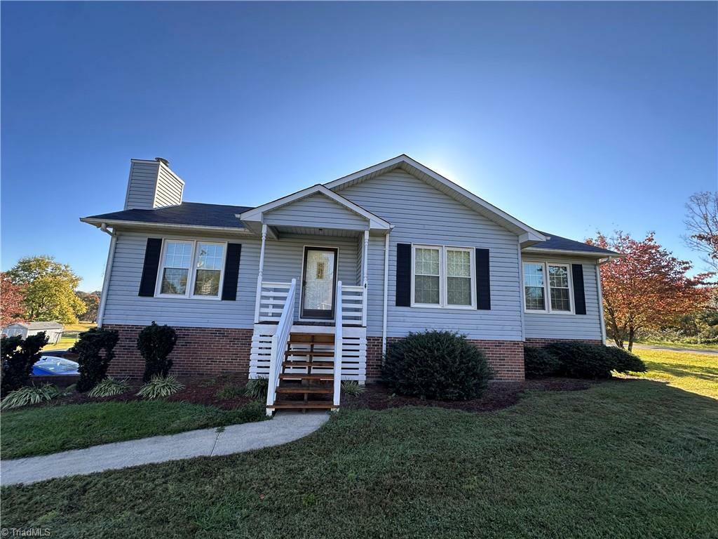 Property Photo: 3557 Clingman Road NC 28670