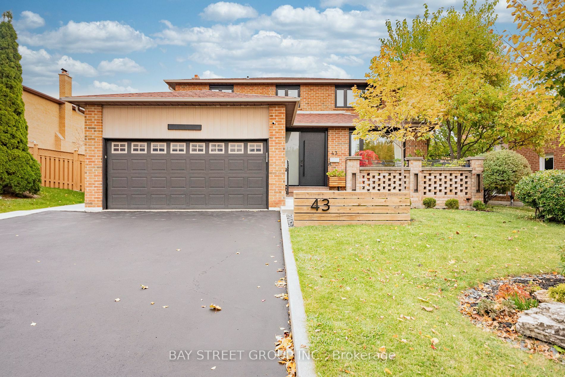 43 Brandy Cres  Vaughan ON L4L 3C5 photo