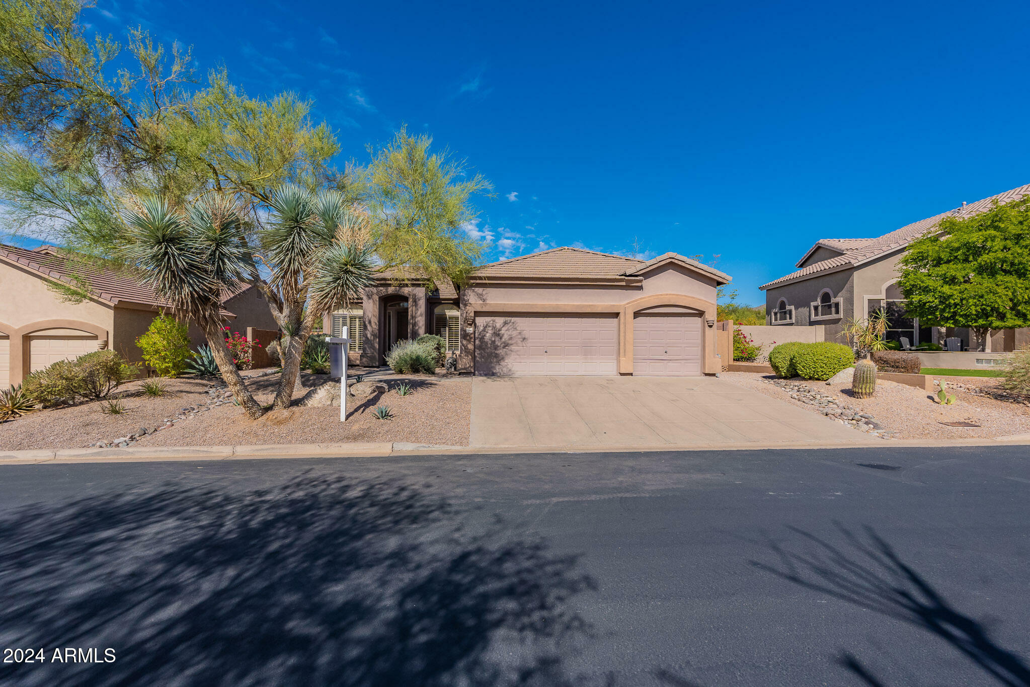 Property Photo:  3464 N Stone Gully --  AZ 85207 