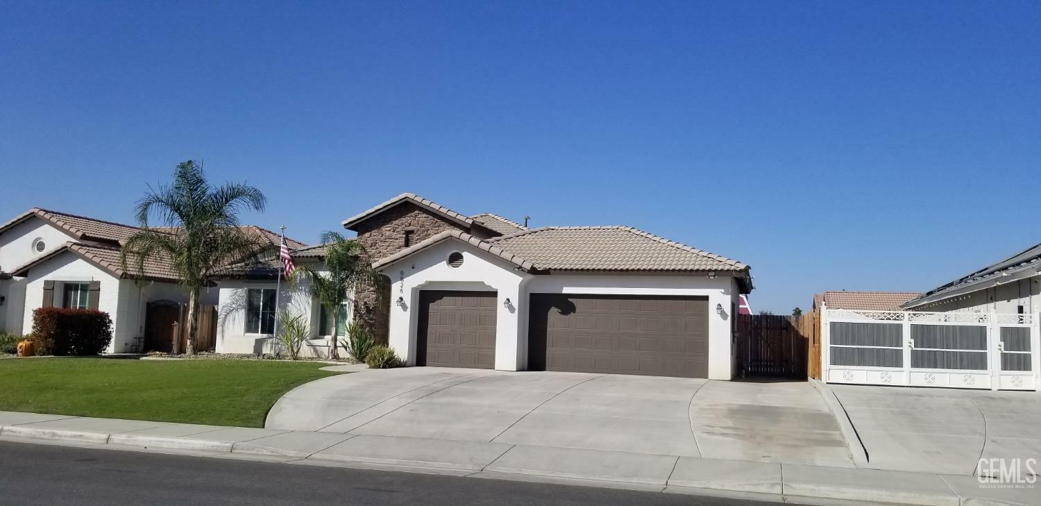 Property Photo:  9826 Pocohontas Lane  CA 93311 