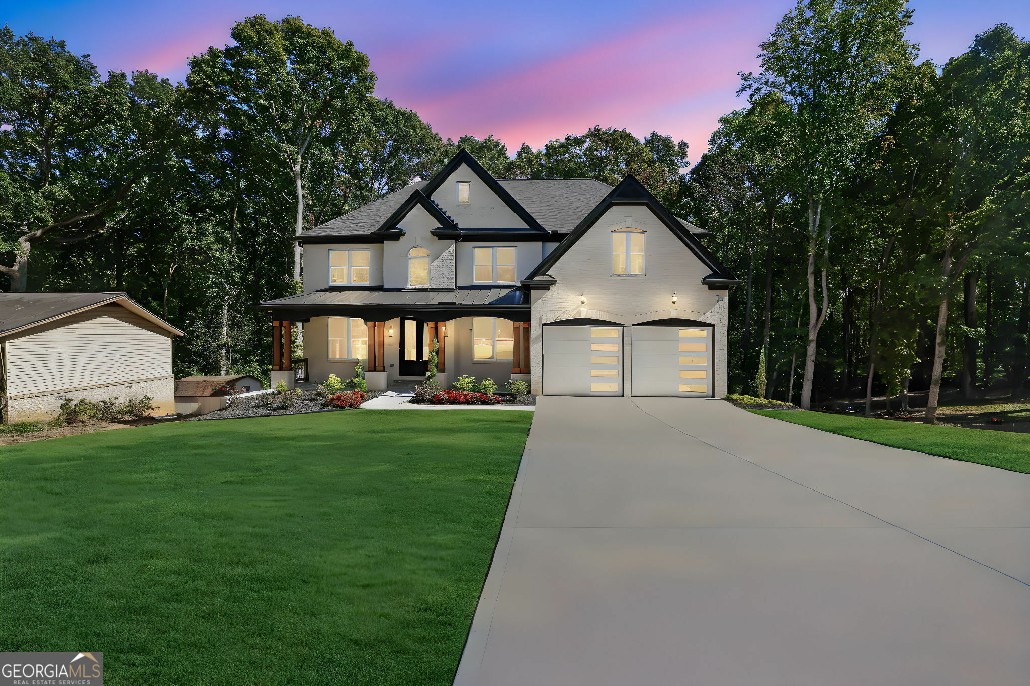 Property Photo: 1225 Heritage Hills Circle GA 30078